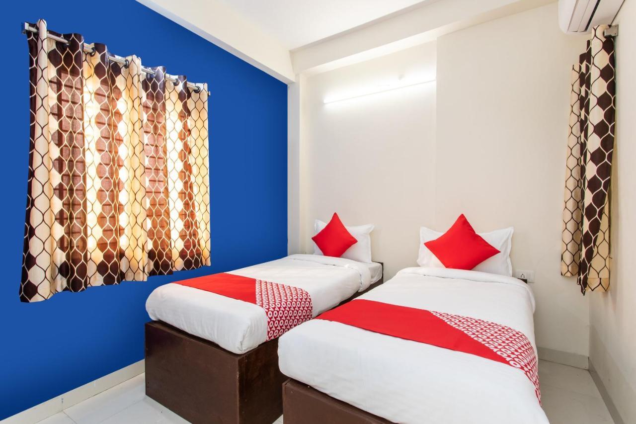 Oyo 27862 Hotel Brooklyn Индаур Экстерьер фото